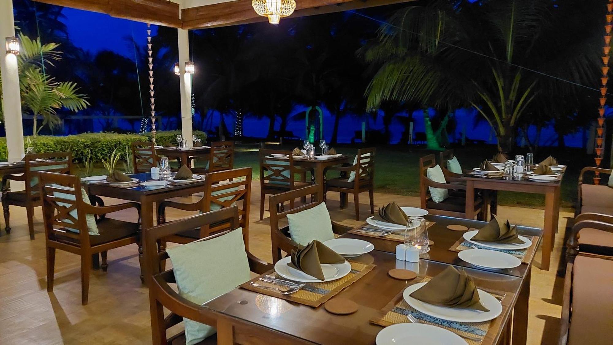 Lanka Beach Grand Villa Rekawa Exterior foto